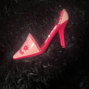 Vintage high heel wine holder